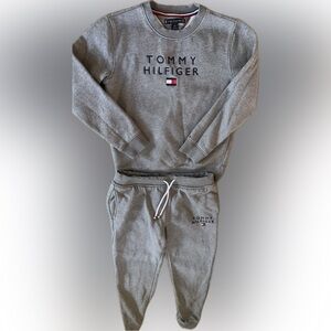 Tommy Hilfiger Boys Grey Logo Sweatshirt & Sweatpants Set, Top 8-10, Pants 12-14